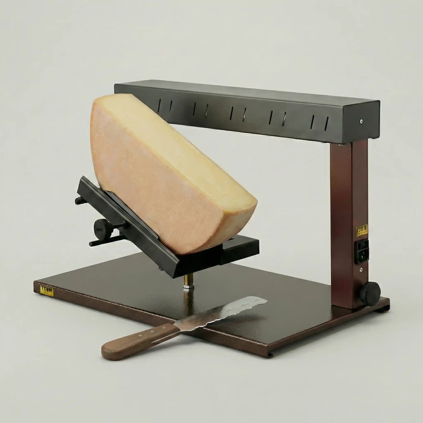 Four raclette fromage TTM Ambiance Couteau Misterraclette